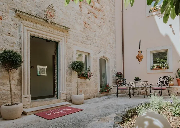 Hvar Island hotels near Napoleon Fortress