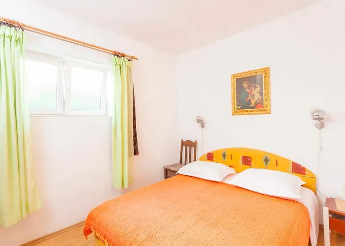 Makarska 3 Star Hotels