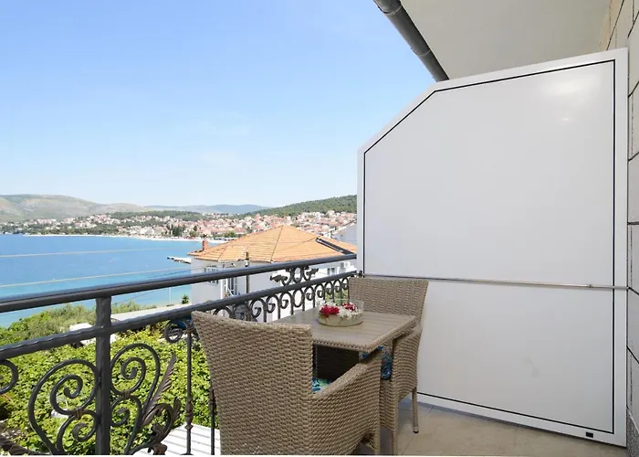 Apartments Tonka Trogir