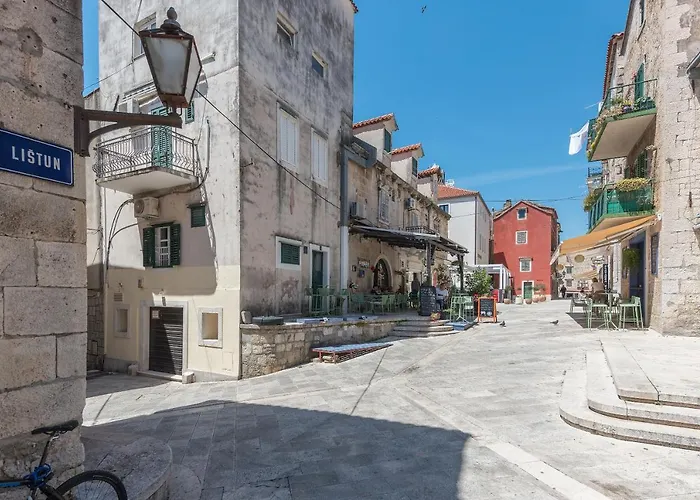 Heritage Palace Listun Makarska
