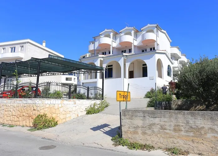 Apartments And Rooms By The Sea Trogir - 16536