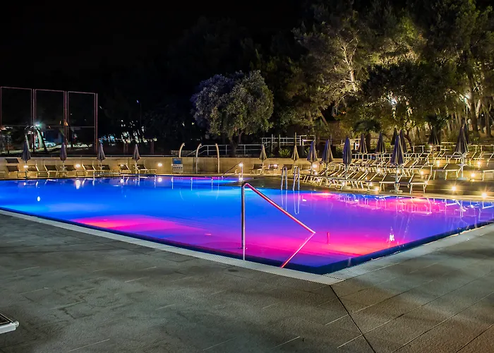 Trogir Hotels near Casco Viejo with shuttle service