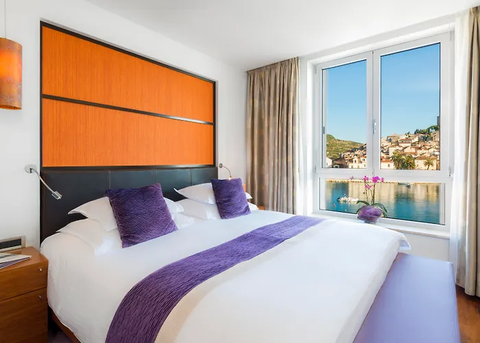 Hvar Island hotels near Galesnik Island