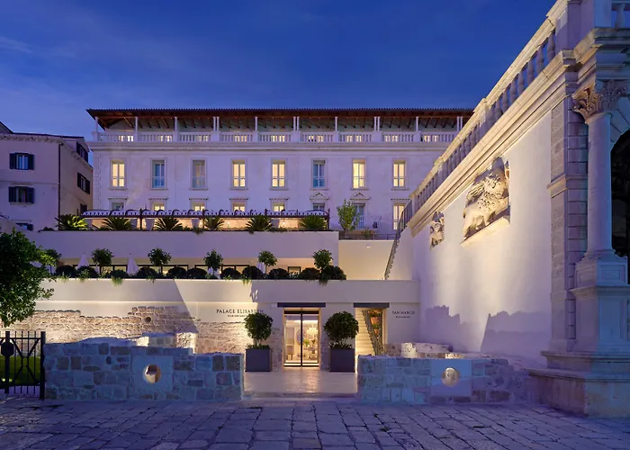 Hvar Town Golf hotels
