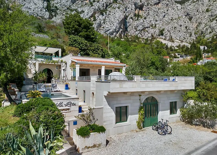 Villa Rita Makarska with Pool