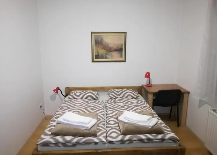 Rooms Purple Split
