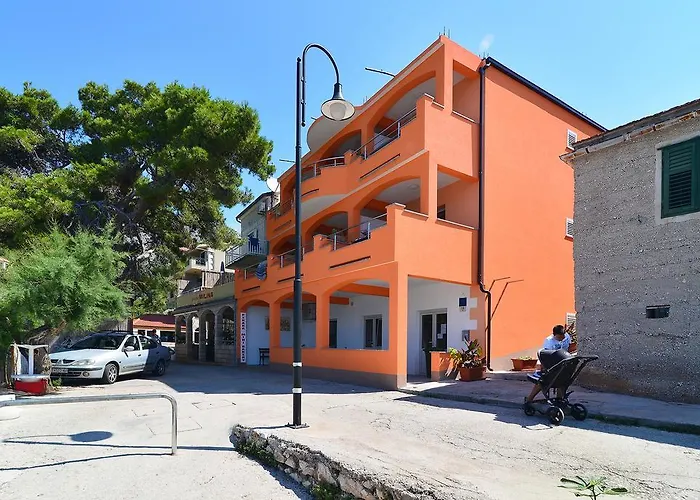 Apartments Juka Hvar Town