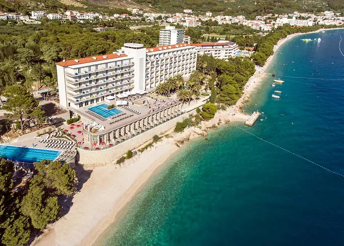 Tucepi Hotels