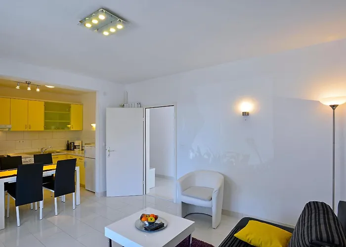 Hvar Town Pet friendly Vacation Rentals