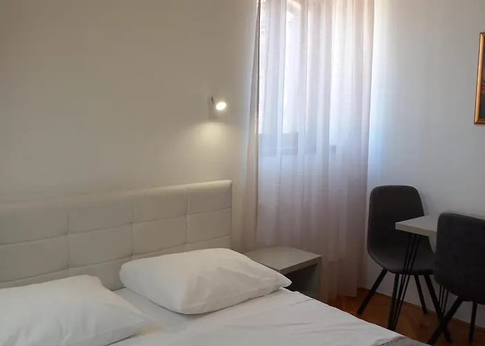 Marjan Apartment & Rooms Split
