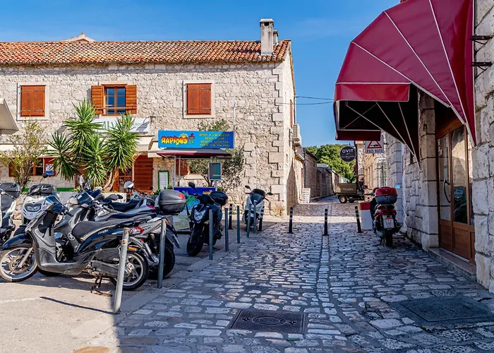 Casino Hotels in Hvar Island near Tvrdava Fortica