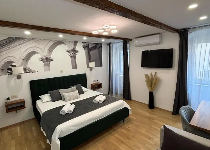 Palace Luxury Room Split
