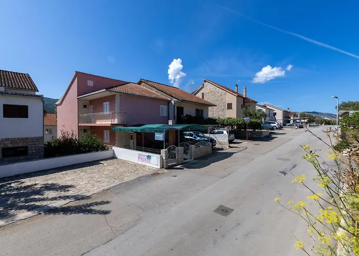 Studio Stari Grad 8726B