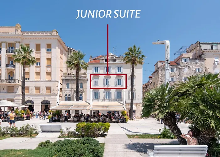Split hotels near Old Split