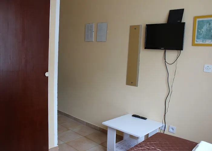 Omis 3 Star Hotels