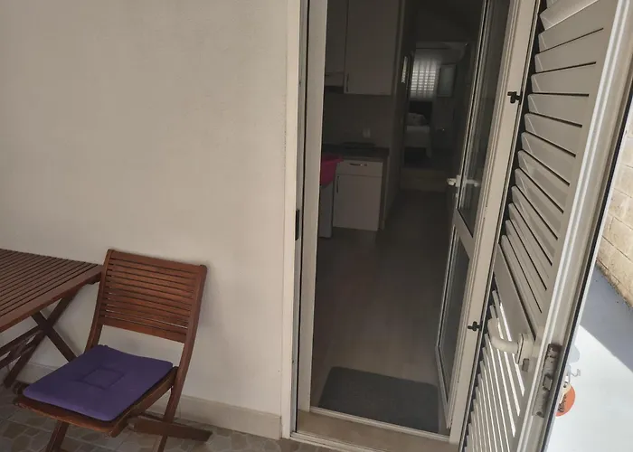 Bol Apartments Gospojica