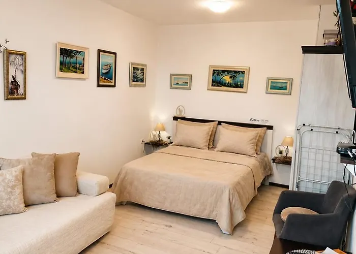 Split hotels near The Peristyle of Diocletian's Palace