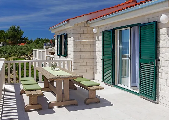 Holiday Homes Oliva Bol