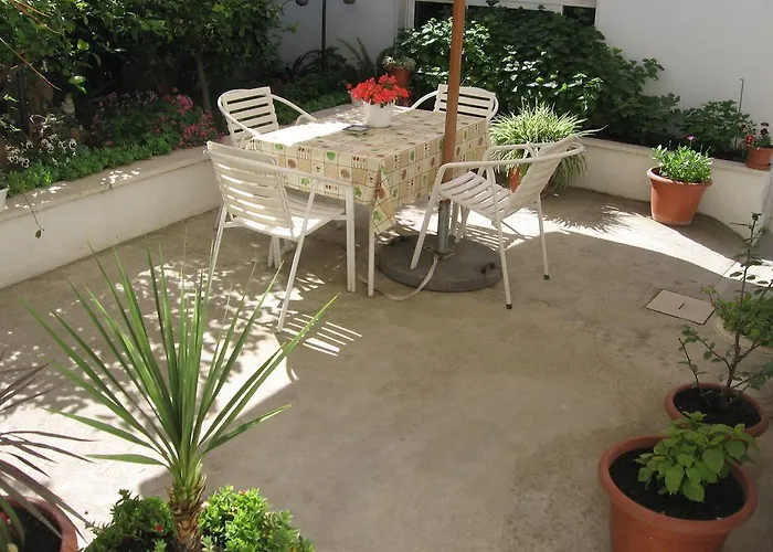 Apartments Marjanovic Bol