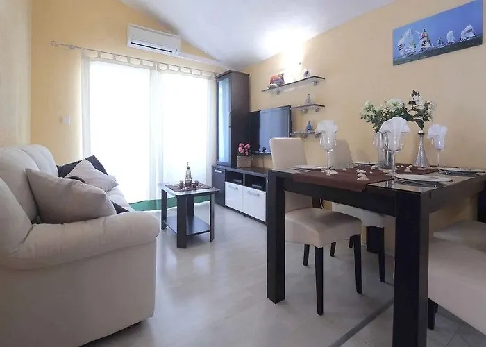 Apartments Goran Makarska