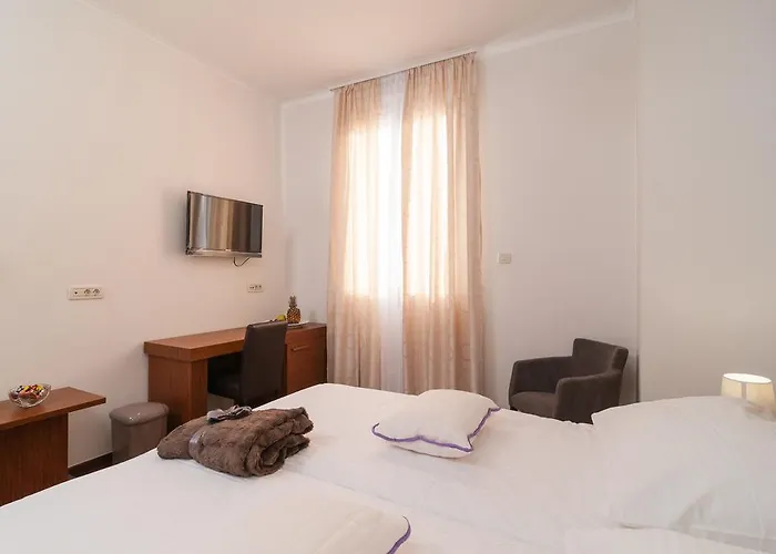 Luxury Rooms Near The Beach2 Split