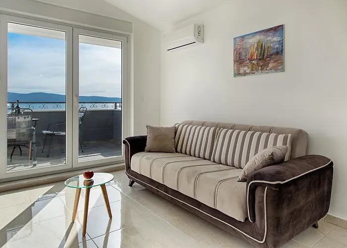 Cezar Luxury Apartment Omis