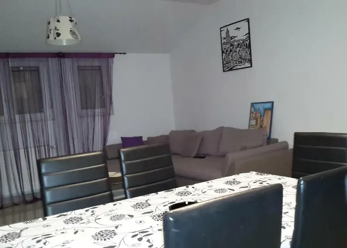 Pet friendly Apartment Andelina Split